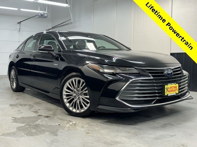 2019 Toyota Avalon Hybrid XLE