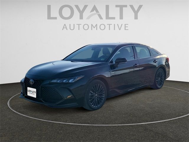 2019 Toyota Avalon Hybrid XSE