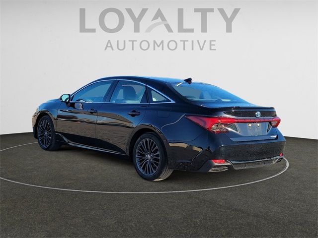 2019 Toyota Avalon Hybrid XSE