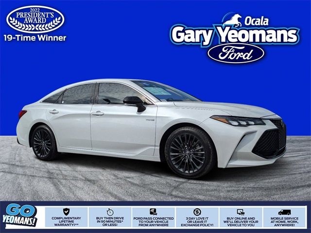 2019 Toyota Avalon Hybrid XSE