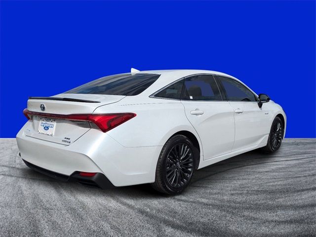 2019 Toyota Avalon Hybrid XSE