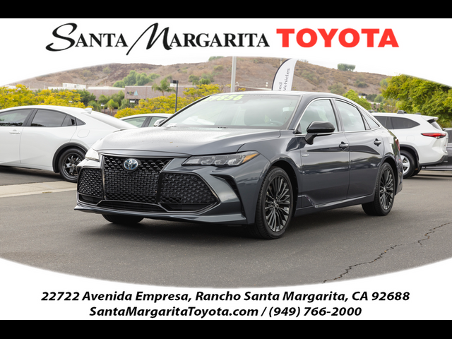 2019 Toyota Avalon Hybrid XSE