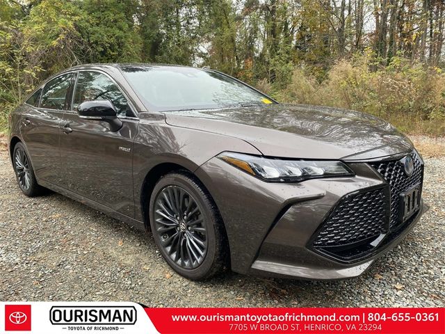 2019 Toyota Avalon Hybrid XSE