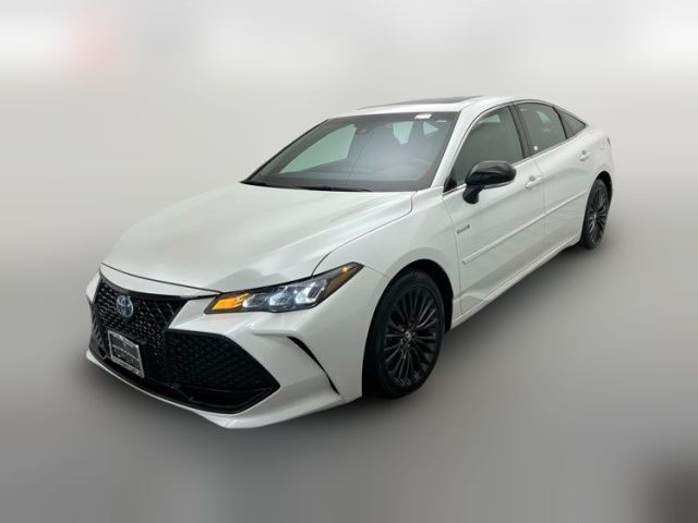 2019 Toyota Avalon Hybrid XSE