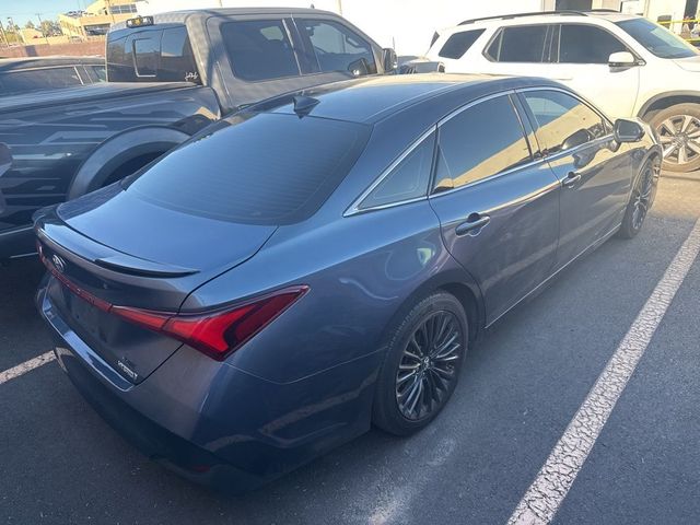 2019 Toyota Avalon Hybrid XSE