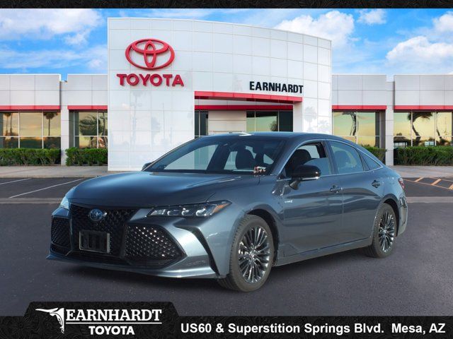 2019 Toyota Avalon Hybrid XSE