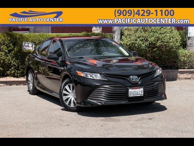 2019 Toyota Camry Hybrid LE