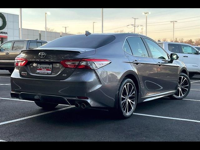 2019 Toyota Camry SE