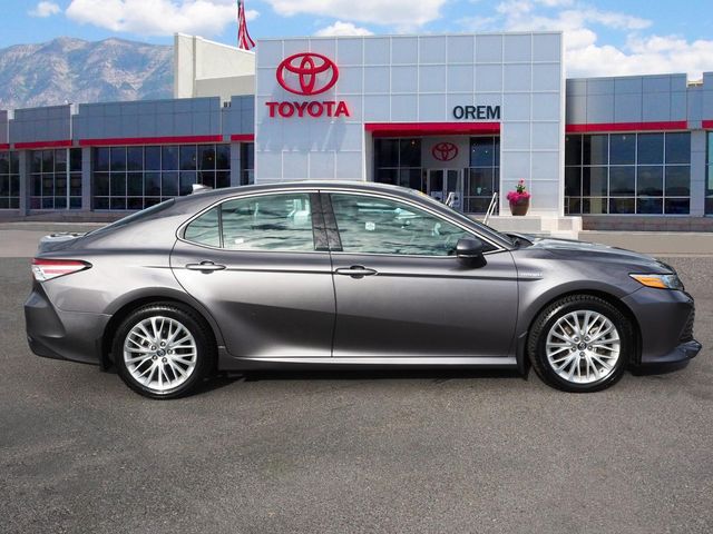 2019 Toyota Camry Hybrid XLE