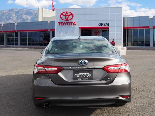 2019 Toyota Camry Hybrid XLE