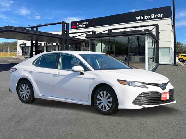 2019 Toyota Camry Hybrid LE