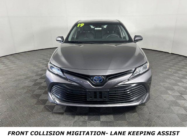 2019 Toyota Camry Hybrid LE