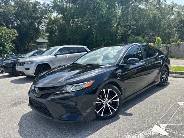 2019 Toyota Camry Hybrid SE