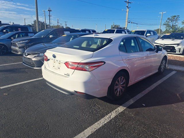 2019 Toyota Camry Hybrid LE