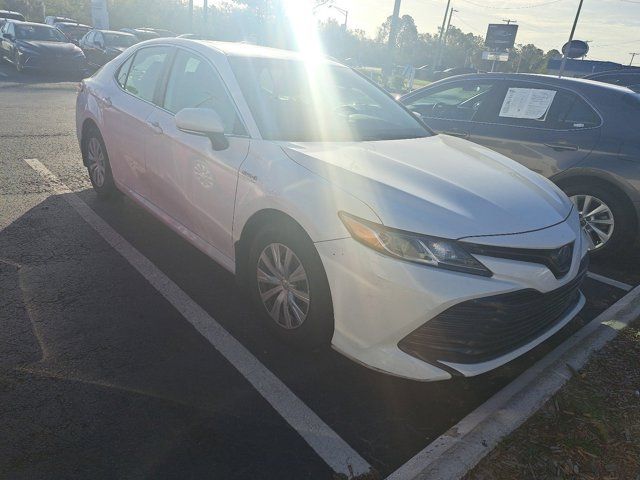 2019 Toyota Camry Hybrid LE