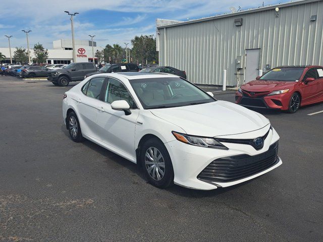 2019 Toyota Camry Hybrid LE