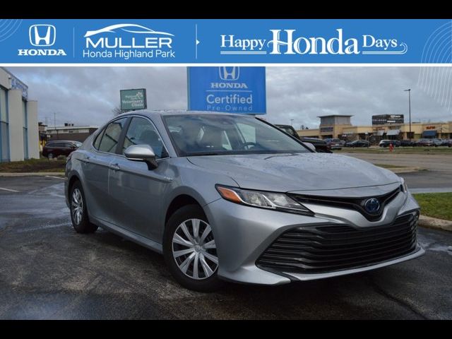 2019 Toyota Camry Hybrid LE