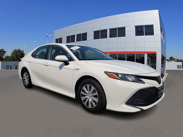 2019 Toyota Camry Hybrid LE