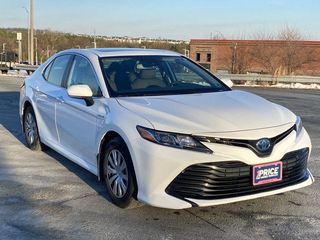 2019 Toyota Camry Hybrid LE