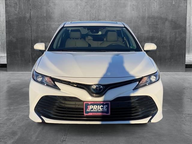 2019 Toyota Camry Hybrid LE