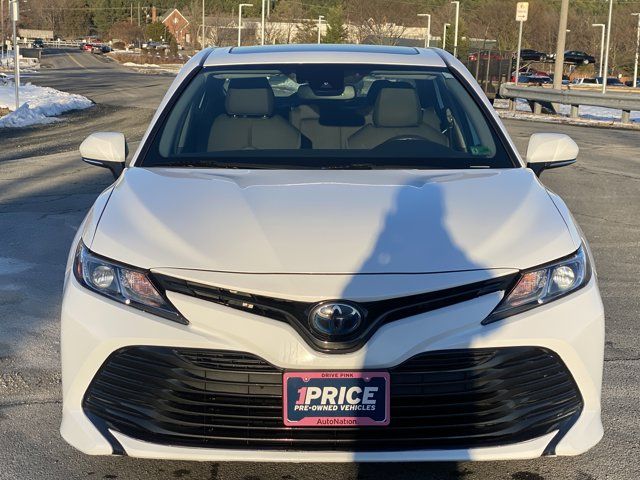 2019 Toyota Camry Hybrid LE