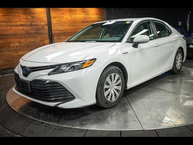 2019 Toyota Camry Hybrid LE