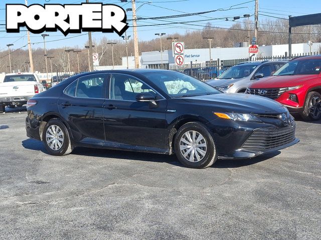 2019 Toyota Camry Hybrid LE