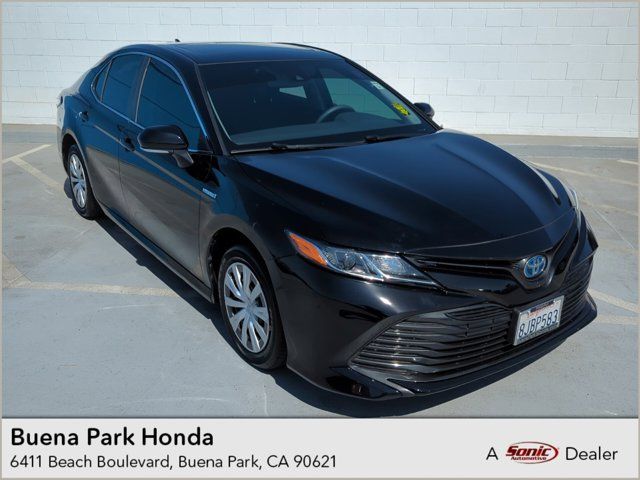 2019 Toyota Camry Hybrid LE