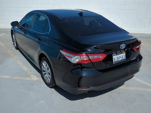 2019 Toyota Camry Hybrid LE