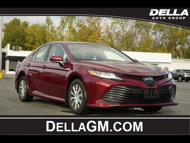 2019 Toyota Camry Hybrid LE