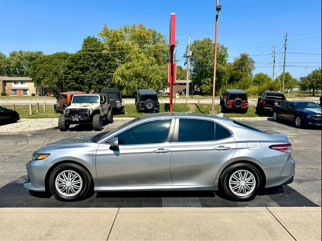 2019 Toyota Camry Hybrid LE