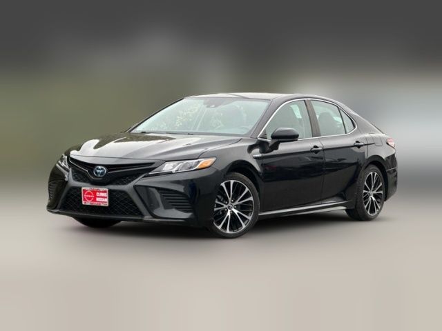 2019 Toyota Camry Hybrid SE