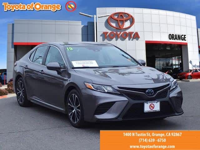 2019 Toyota Camry Hybrid SE