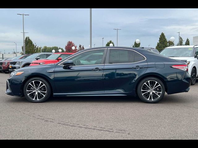 2019 Toyota Camry Hybrid SE