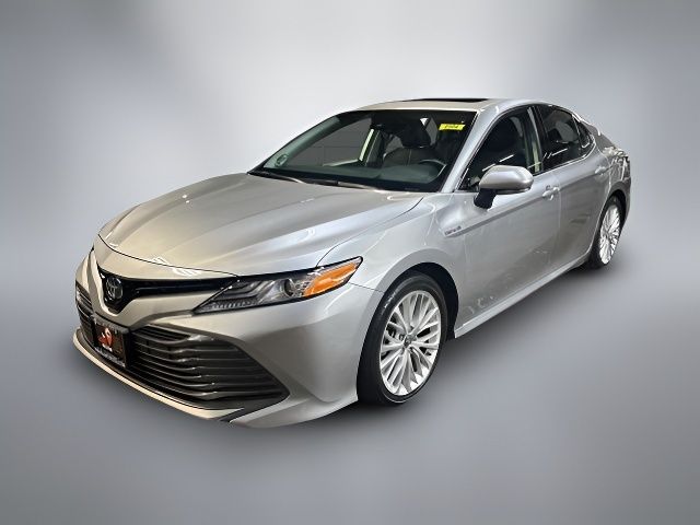 2019 Toyota Camry Hybrid XLE