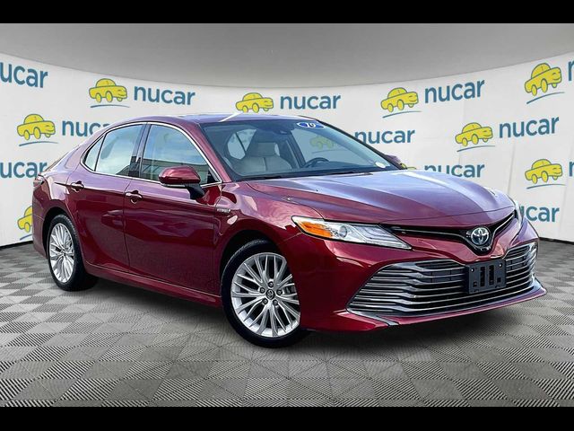 2019 Toyota Camry Hybrid XLE