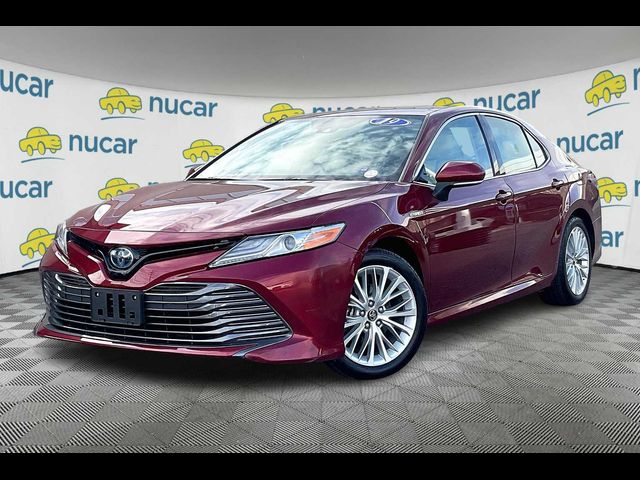 2019 Toyota Camry Hybrid XLE