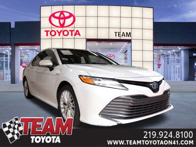 2019 Toyota Camry Hybrid XLE