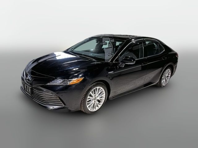 2019 Toyota Camry Hybrid XLE