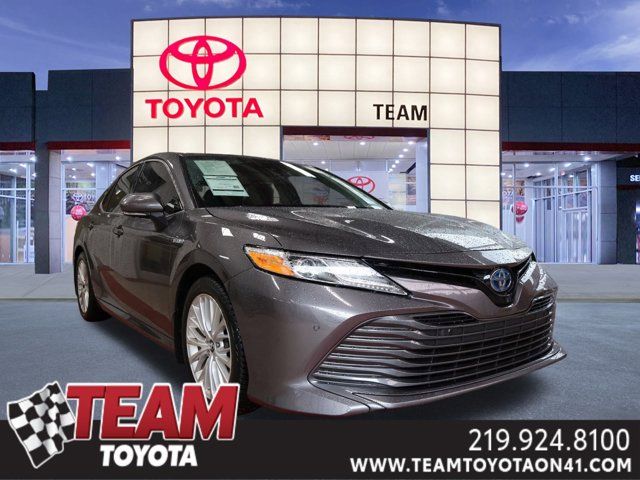 2019 Toyota Camry Hybrid XLE