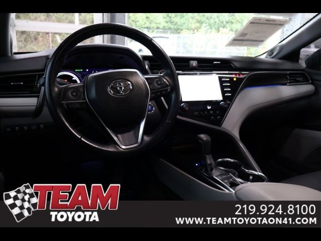 2019 Toyota Camry Hybrid XLE