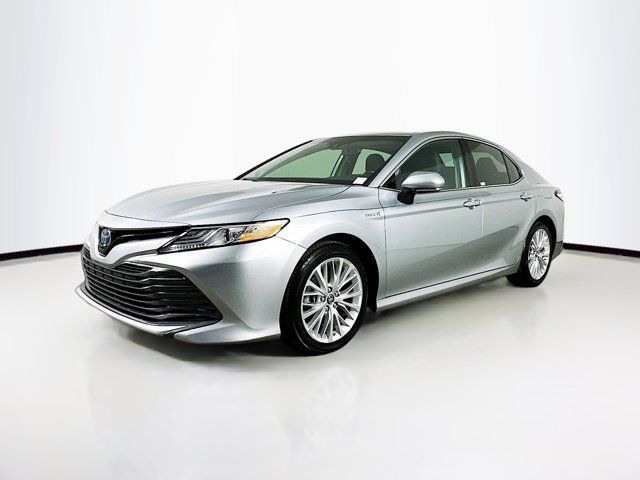 2019 Toyota Camry Hybrid XLE