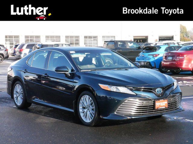 2019 Toyota Camry Hybrid XLE