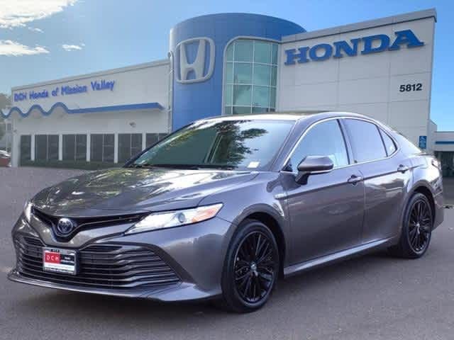 2019 Toyota Camry Hybrid XLE