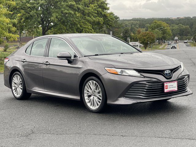 2019 Toyota Camry Hybrid XLE