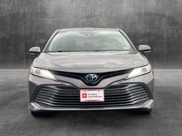 2019 Toyota Camry Hybrid XLE