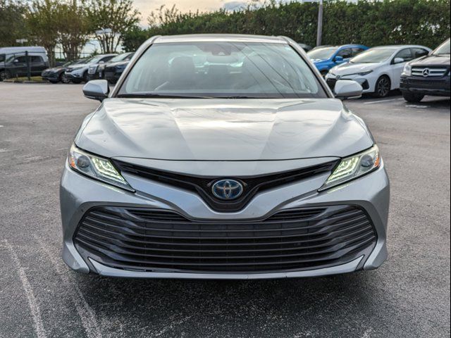 2019 Toyota Camry Hybrid XLE