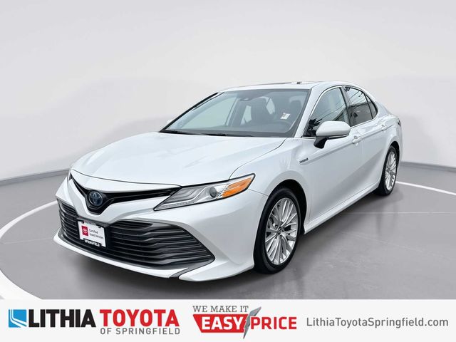 2019 Toyota Camry Hybrid XLE