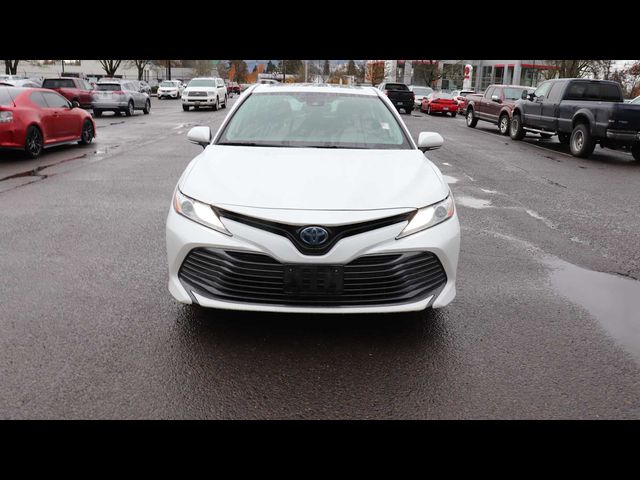 2019 Toyota Camry Hybrid XLE