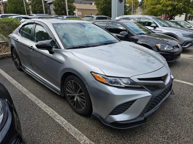 2019 Toyota Camry SE